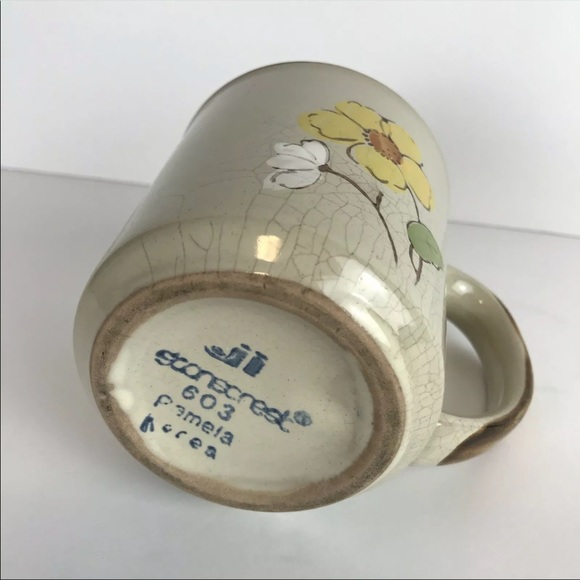 StoneCrest Collection 603 Pamela Tan Yellow Flower - Picture 4 of 4